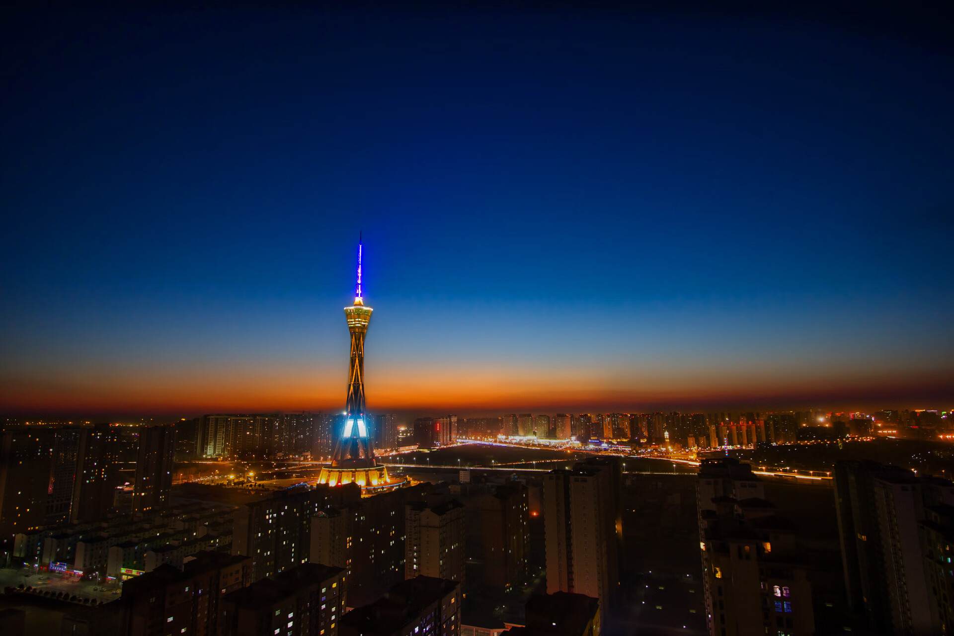 拳击裁判误判引热议,国际协会发声道歉,拳击比赛裁判读秒