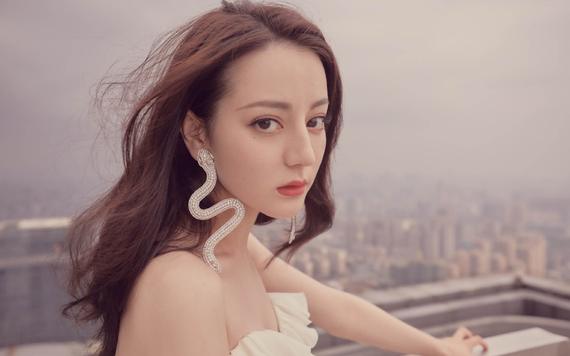 开云官方-法甲比赛夜场高潮不断，精彩进球与扑救成最大看点，法甲比赛时间一般几点